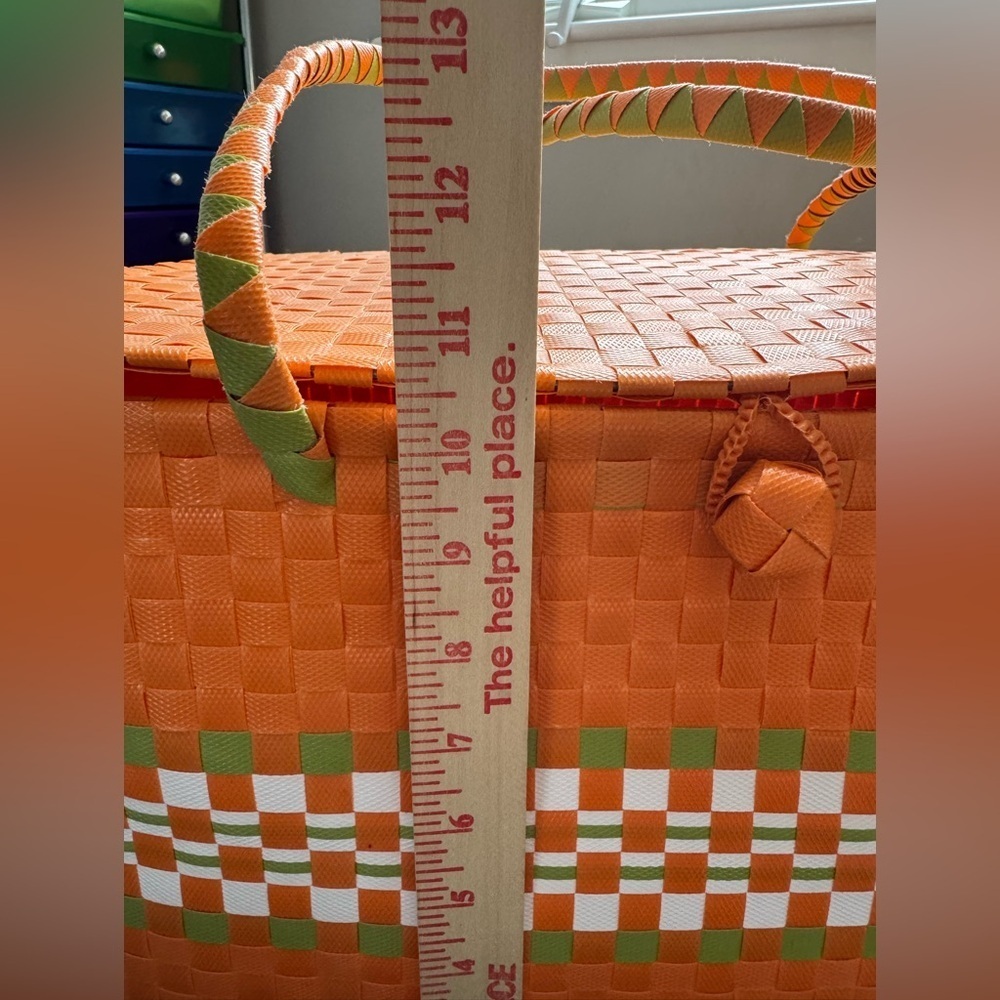 LAND OF NOD (crate & kids) strapping picnic basket Orange woven large capacity - Picture 10 of 10